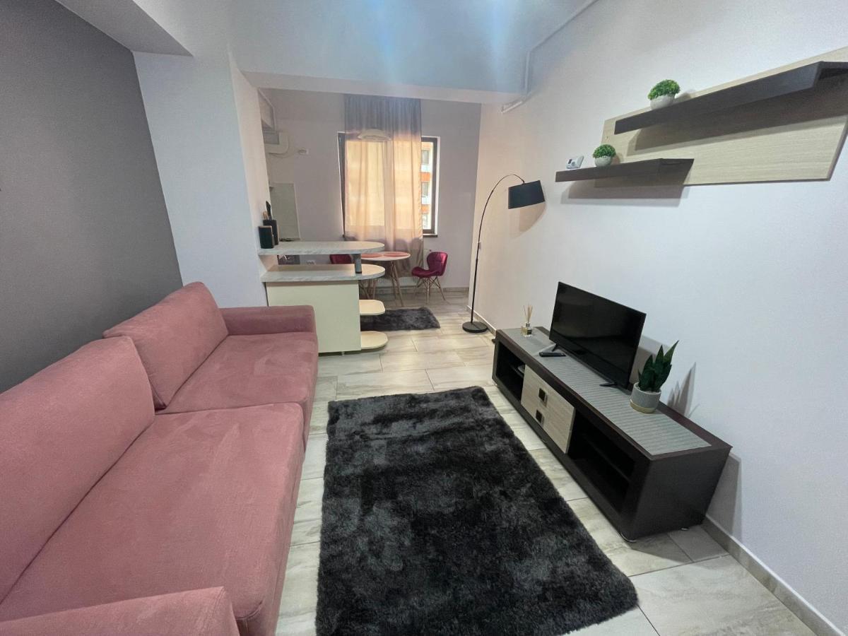 Le Lupin / Center Apartment Iasi Exterior photo