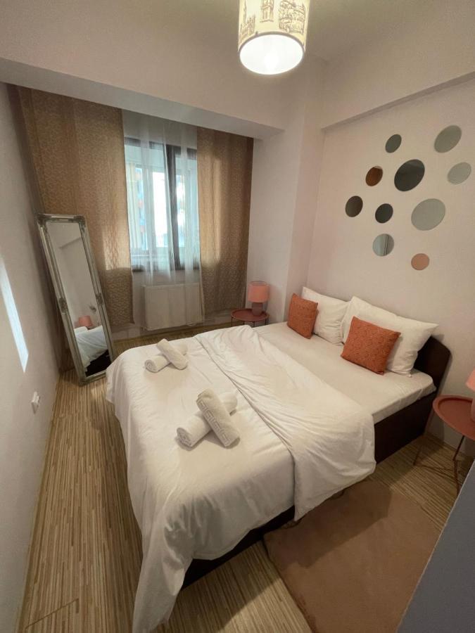 Le Lupin / Center Apartment Iasi Exterior photo